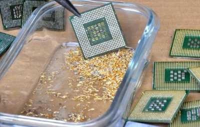 Zlato u elektronici: proizvodnja preciznih elektroničkih komponenti